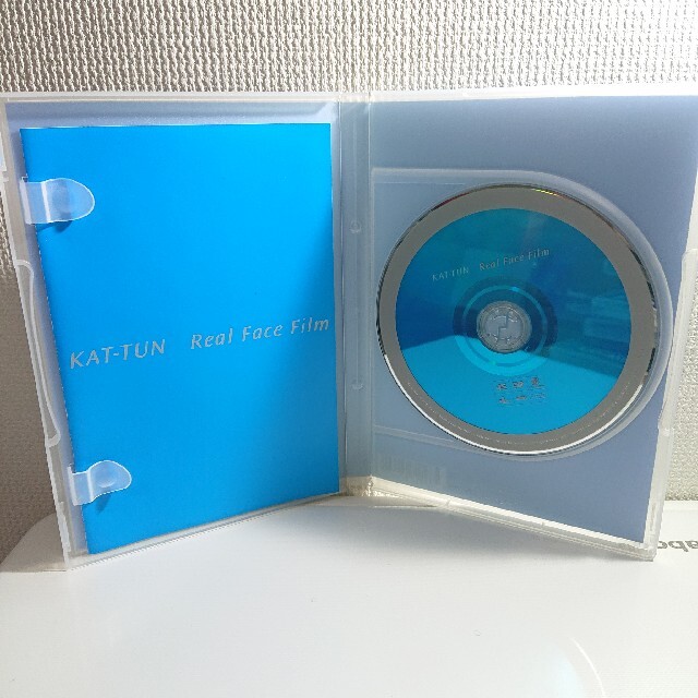 KAT-TUN(カトゥーン)のKAT-TUN カトゥーン Real Face Film通常盤DVD エンタメ/ホビーのDVD/ブルーレイ(ミュージック)の商品写真