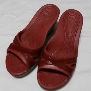 クロックス(crocs)のmacchiy　様　クロックス　ササリ－　ジニ－　w6(サンダル)