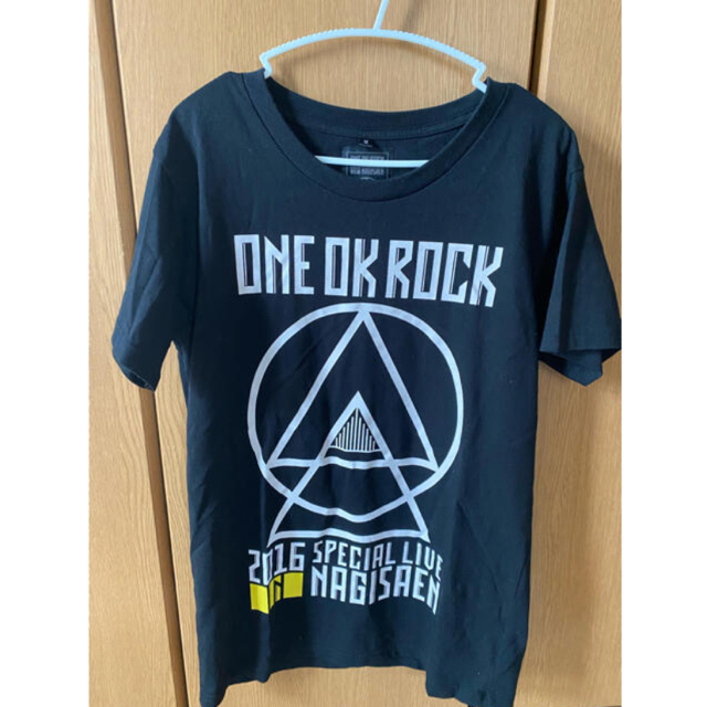 ONE OK ROCK(ワンオクロック)のONE OK ROCK Tシャツ エンタメ/ホビーのタレントグッズ(ミュージシャン)の商品写真