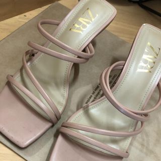 ザラ(ZARA)のZARA ズパゲッティストラップサンダル　23センチ(サンダル)