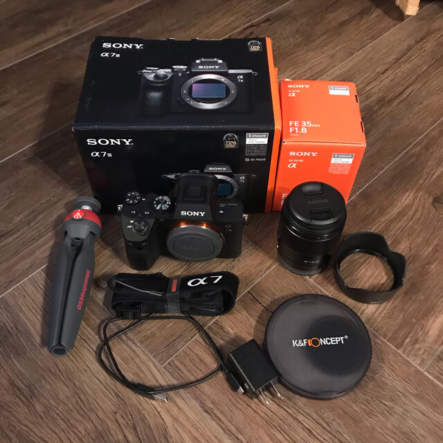 70%OFF】 - SONY α7III本体 その他セット 単焦点レンズSEL35F18F ... SONY α7III 本体