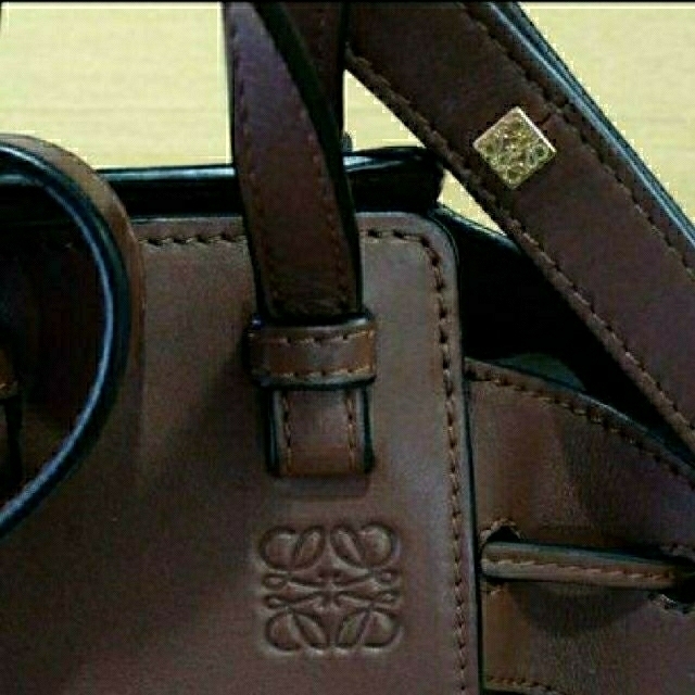 LOEWE(ロエベ)のロエベ　ハンモックミニ　 レディースのバッグ(ショルダーバッグ)の商品写真