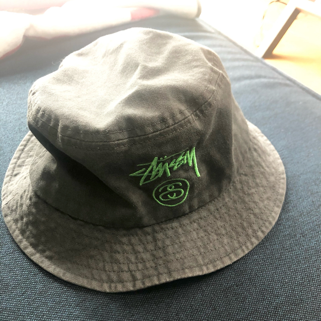 STUSSY(ステューシー)のSTUSSY バケットハット✨ブラックデニム メンズの帽子(ハット)の商品写真