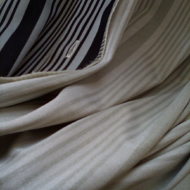 古着　シャツ　　黒×シルバー レディースのトップス(シャツ/ブラウス(長袖/七分))の商品写真