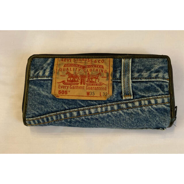 Levi's(リーバイス)のリーバイス 長財布　　リメイク ハンドメイドのファッション小物(財布)の商品写真