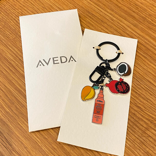 AVEDA(アヴェダ)のお値下げ☆AVEDA ☆ノベルティキーホルダー レディースのファッション小物(キーホルダー)の商品写真