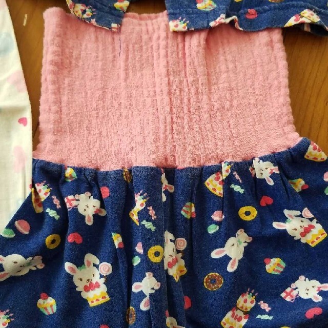 90㎝　女の子　トップス、パジャマセット キッズ/ベビー/マタニティのキッズ服女の子用(90cm~)(Tシャツ/カットソー)の商品写真