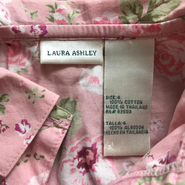 LAURA ASHLEY(ローラアシュレイ)のローラアシュレイ　シャツ　キッズ キッズ/ベビー/マタニティのキッズ服女の子用(90cm~)(ブラウス)の商品写真