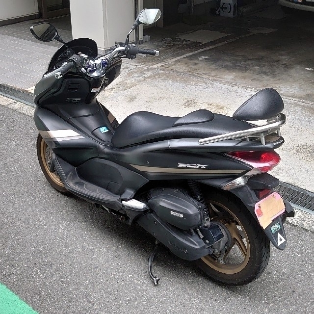ホンダ PCX125 JF28 Special Edition "引取限定" 2