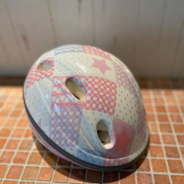 OGK(オージーケー)のキッズ　ヘルメット　47〜52㎝ キッズ/ベビー/マタニティの外出/移動用品(自転車)の商品写真