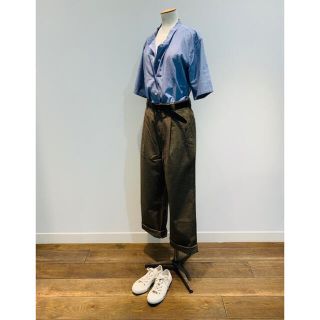 マーガレットハウエル(MARGARET HOWELL)の(お取り置き品)MHL．WORKWEAR COTTON LINENトラウザー(カジュアルパンツ)