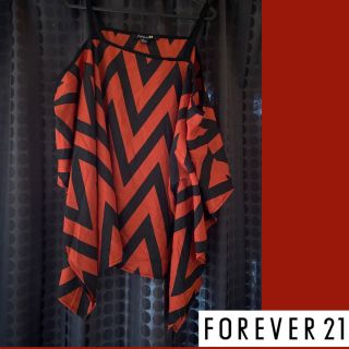 フォーエバートゥエンティーワン(FOREVER 21)のトップス(シャツ/ブラウス(半袖/袖なし))