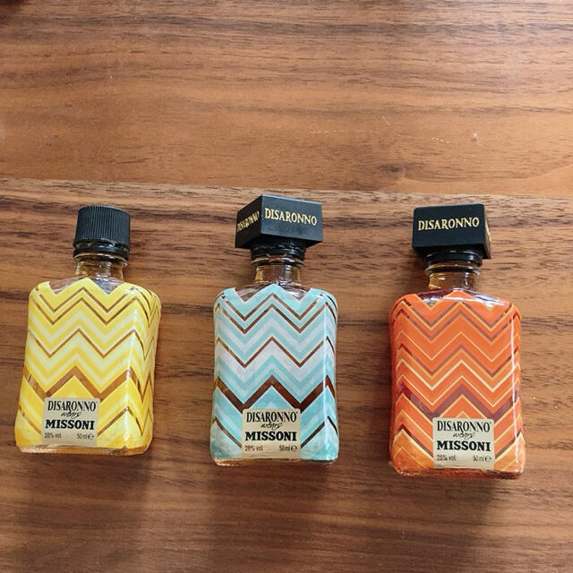 MISSONI(ミッソーニ)のディサローノ　ミッソーニ　限定　ミニボトル　 食品/飲料/酒の酒(リキュール/果実酒)の商品写真