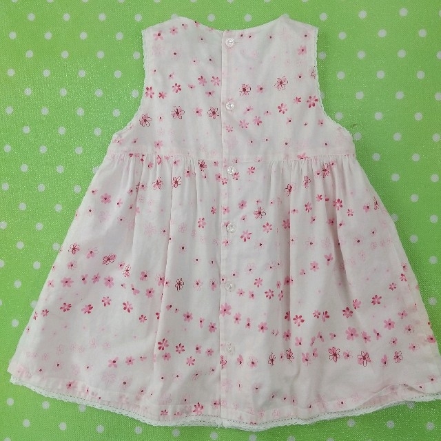 BeBe(ベベ)のbebe ワンピース 90 花柄 ピンク キッズ/ベビー/マタニティのキッズ服女の子用(90cm~)(ワンピース)の商品写真