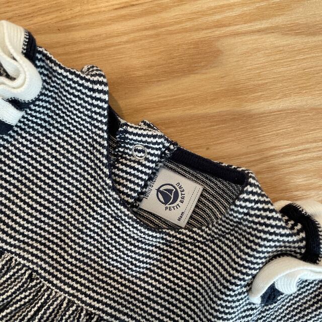 PETIT BATEAU(プチバトー)のPETIT BATEAU ワンピース キッズ/ベビー/マタニティのベビー服(~85cm)(ワンピース)の商品写真