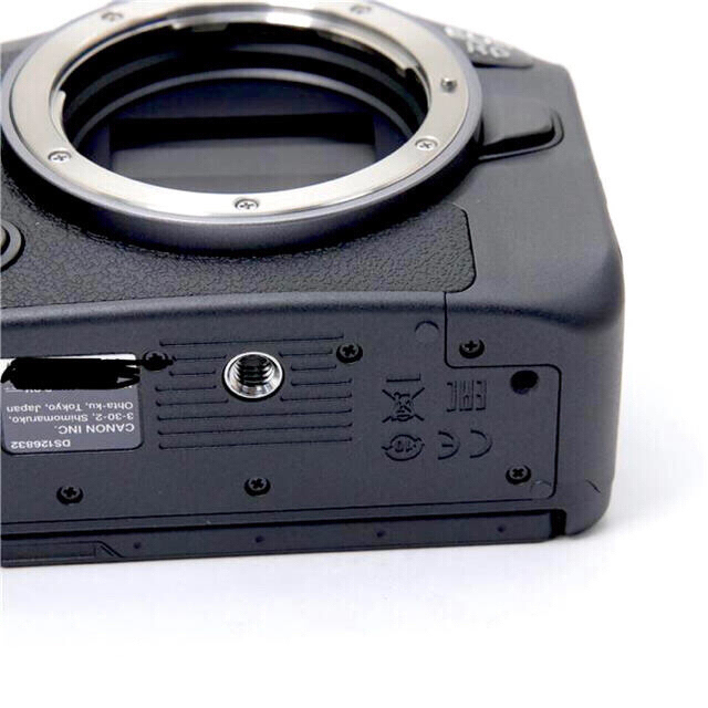Canon(キヤノン)の【美品】EOS R6 スマホ/家電/カメラのカメラ(ミラーレス一眼)の商品写真