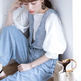 サニーレーベル(Sonny Label)のアーバンリサーチ サニーレーベル  刺繍 サロペット(サロペット/オーバーオール)