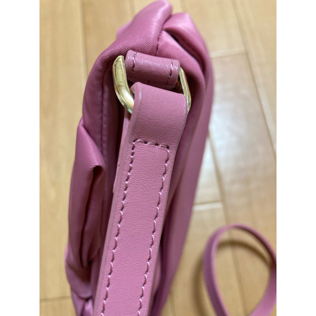 TOCCA(トッカ)のトッカ　RIBBON KNOT MINI BAG ショルダーバッグ レディースのバッグ(ショルダーバッグ)の商品写真