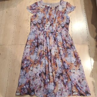 ローラアシュレイ(LAURA ASHLEY)の美品　LAURA ASHLEY　ローラアシュレイ　花柄ワンピース　サイズ11(ロングワンピース/マキシワンピース)