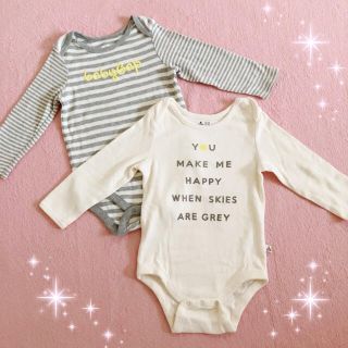 ベビーギャップ(babyGAP)の☆baby Gapベビーギャップ☆ボーダー柄&ロゴデザインロンパースセット☆(ロンパース)