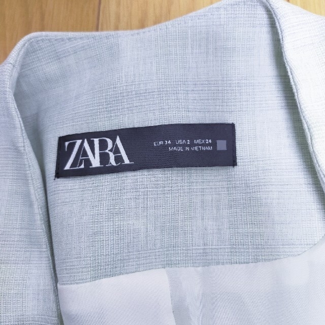 ZARA(ザラ)のZARA くすみグリーングレンチェックセットアップ　値下 レディースのレディース その他(セット/コーデ)の商品写真