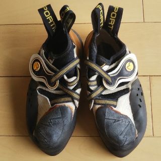 スポルティバ(LA SPORTIVA)のクライミングシューズ  ｽﾎﾟﾙﾃｨﾊﾞ｢旧ソリューション｣ 35(その他)