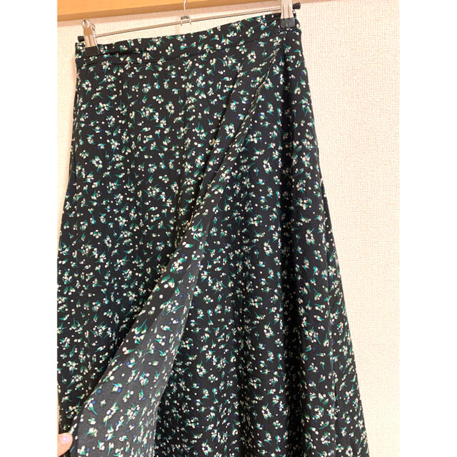 STUDIO CLIP(スタディオクリップ)のロングスカート/花柄/ラップ風スカート レディースのスカート(ロングスカート)の商品写真