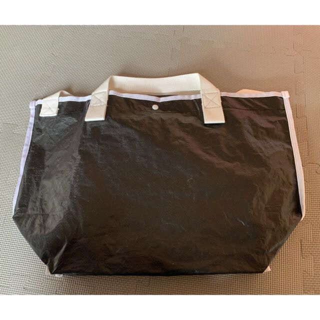 GU(ジーユー)のミハラヤスヒロ　GU コラボ　トートバック　黒　新品未使用　ブラック メンズのバッグ(トートバッグ)の商品写真