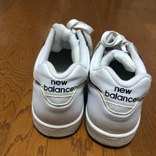 New Balance(ニューバランス)のニューバランス 250  ホワイト　23cm レディースの靴/シューズ(スニーカー)の商品写真