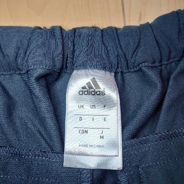 adidas(アディダス)のアディダス　Climaliteハーフパンツ　Mサイズ　値下げ スポーツ/アウトドアのトレーニング/エクササイズ(その他)の商品写真