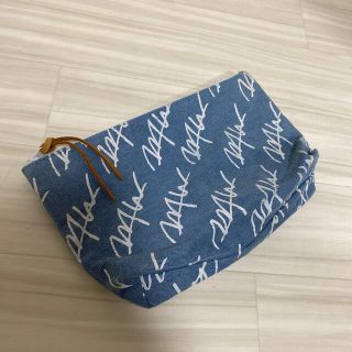 ダブルティー(WTW)のwtw ダブルティー　ポーチ　カバン　bag 鞄(ポーチ)