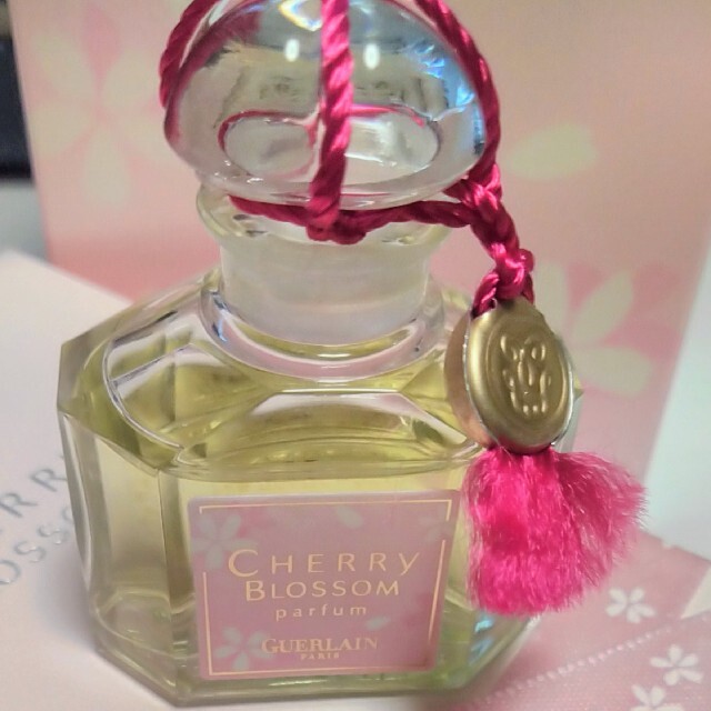 GUERLAIN(ゲラン)のGUERLAIN　ゲラン　チェリーブロッサム コスメ/美容の香水(香水(女性用))の商品写真