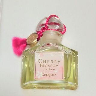 ゲラン(GUERLAIN)のGUERLAIN　ゲラン　チェリーブロッサム(香水(女性用))