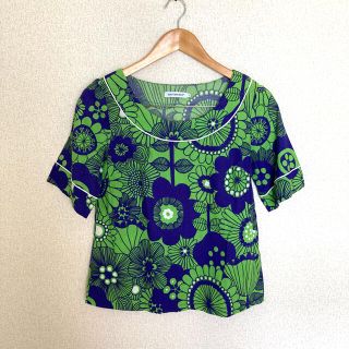 マリメッコ(marimekko)のマリメッコ トップス OLKIKUKKA 緑 廃盤柄(シャツ/ブラウス(半袖/袖なし))