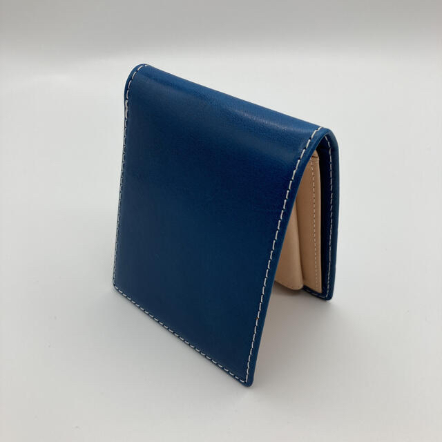 本革　イタリアンレザー　二つ折り　財布　コンパクト　新品　送料無料　ブルー　青 メンズのファッション小物(折り財布)の商品写真