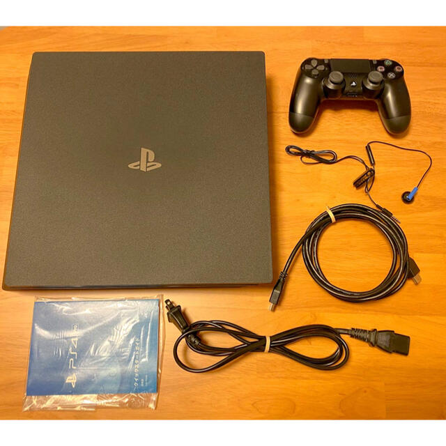 【美品】PlayStation4 Pro 本体  CUH-7000BB01