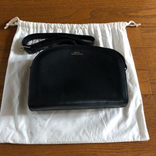 アーペーセー(A.P.C)のapcハーフムーンバック(ショルダーバッグ)