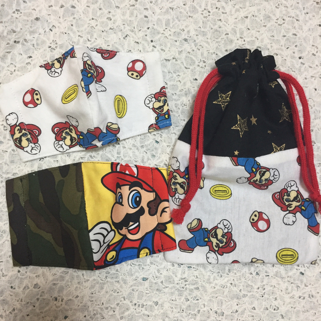 マリオ コイン インナーマスク  巾着袋 ハンドメイドのキッズ/ベビー(外出用品)の商品写真