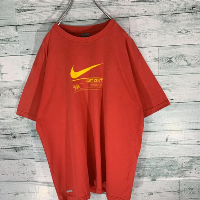 NIKE(ナイキ)の《ビッグロゴ》激レア NIKE ナイキ スウッシュロゴ Tシャツ 古着 メンズのトップス(Tシャツ/カットソー(半袖/袖なし))の商品写真