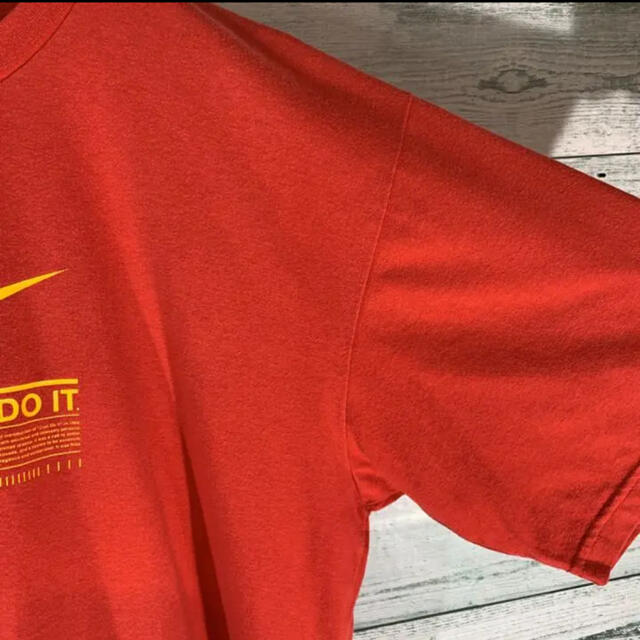 NIKE(ナイキ)の《ビッグロゴ》激レア NIKE ナイキ スウッシュロゴ Tシャツ 古着 メンズのトップス(Tシャツ/カットソー(半袖/袖なし))の商品写真