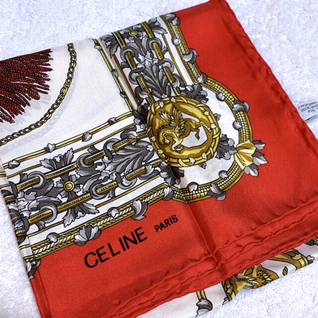 celine(セリーヌ)の美品 CELINEセリーヌ　イタリア製　ペガサス　大判シルク100%スカーフ レディースのファッション小物(バンダナ/スカーフ)の商品写真