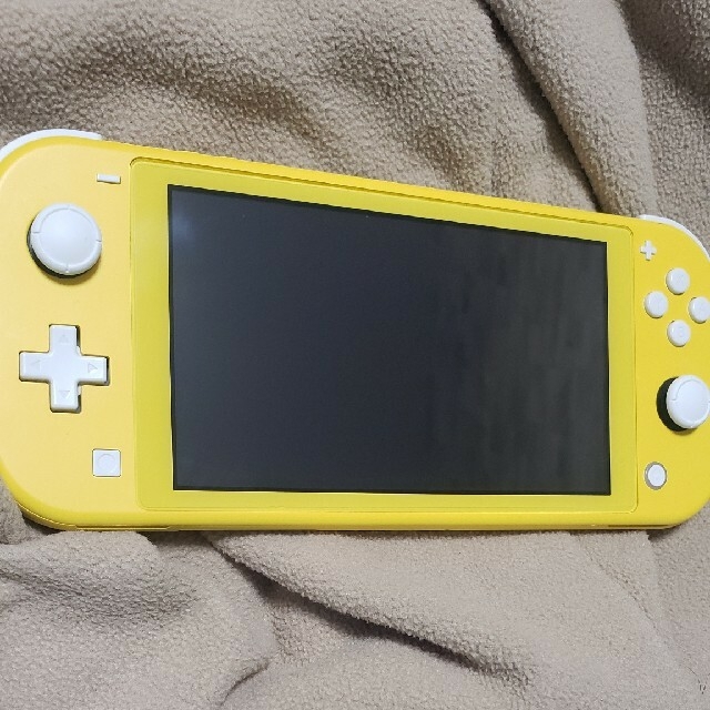 Nintendo Switch LITE 任天堂　スイッチライト　イエロー