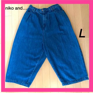 ニコアンド(niko and...)のniko and … タックバギーデニムパンツ　美品！インディゴ　ブルー(デニム/ジーンズ)