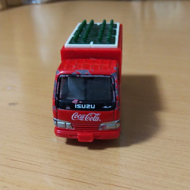 Takara Tomy(タカラトミー)のトミカ 働くトラック 人気のコカ・コーラ積車 ミニカーコレクション エンタメ/ホビーのおもちゃ/ぬいぐるみ(ミニカー)の商品写真