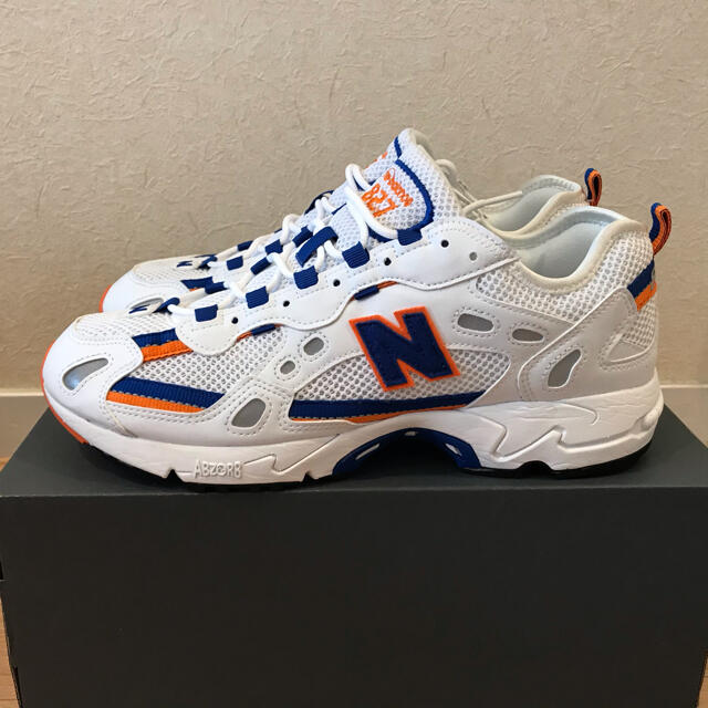 New Balance(ニューバランス)のNEW BALANCE ML827AAA メンズの靴/シューズ(スニーカー)の商品写真