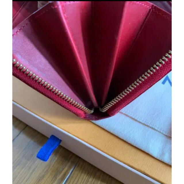 LOUIS VUITTON(ルイヴィトン)の【専用】ルイヴィトン　louis vuitton 長財布 エナメル 赤 レディースのファッション小物(財布)の商品写真