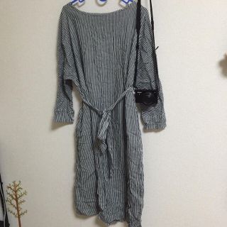 ダブルクローゼット(w closet)のイーザッカマニアストアーズ ストライプワンピース☺︎(ひざ丈ワンピース)