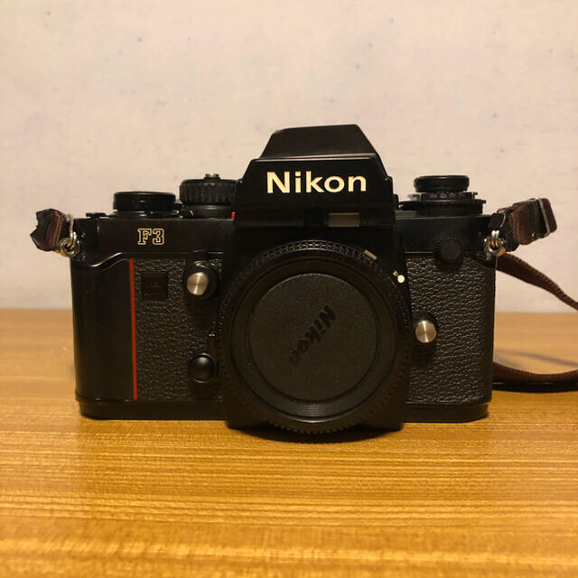 Nikon(ニコン)のNikon F3 + レンズ3本 スピードライト フィルター カメラバッグ等付き スマホ/家電/カメラのカメラ(フィルムカメラ)の商品写真