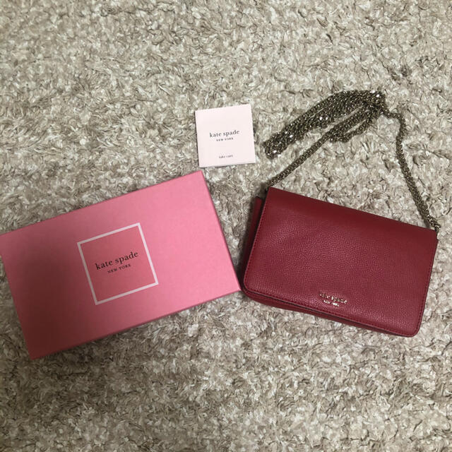 ケイトスペード　katespade レッドショルダーバッグ　チェーンウォレット