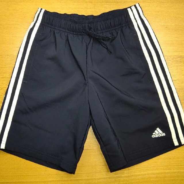 adidas(アディダス)のkana様専用 adidas   ショートパンツ スポーツウェア 150cm キッズ/ベビー/マタニティのキッズ服男の子用(90cm~)(パンツ/スパッツ)の商品写真